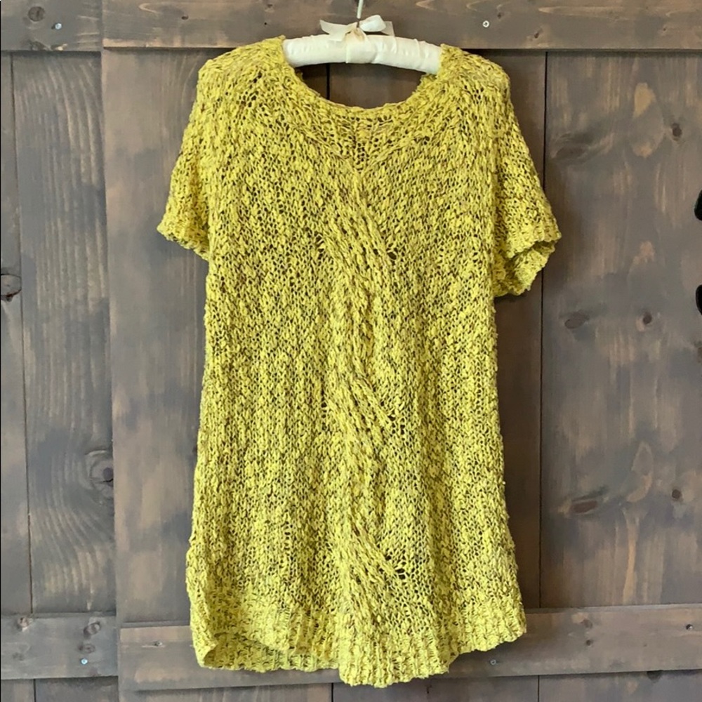 Moth Unstructured short sleeve knit sweater size M